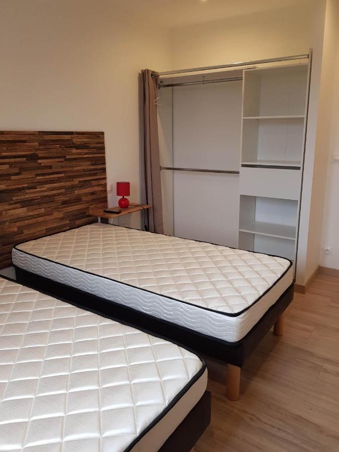 05 - Tres Joli 3 Pieces Neuf 2 Chambres, Logement Tout Equipe Pour 1 A 4 Personnes Maximum, Vue Sur Jardin Avec Parking Privatif, Grand Fourgon Possible, Tout Le Linge De Maison Est Fourni Annesse-et-Beaulieu Kültér fotó