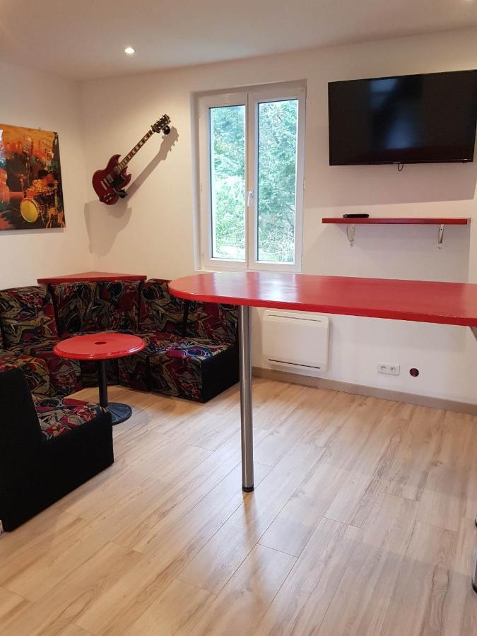 05 - Tres Joli 3 Pieces Neuf 2 Chambres, Logement Tout Equipe Pour 1 A 4 Personnes Maximum, Vue Sur Jardin Avec Parking Privatif, Grand Fourgon Possible, Tout Le Linge De Maison Est Fourni Annesse-et-Beaulieu Kültér fotó