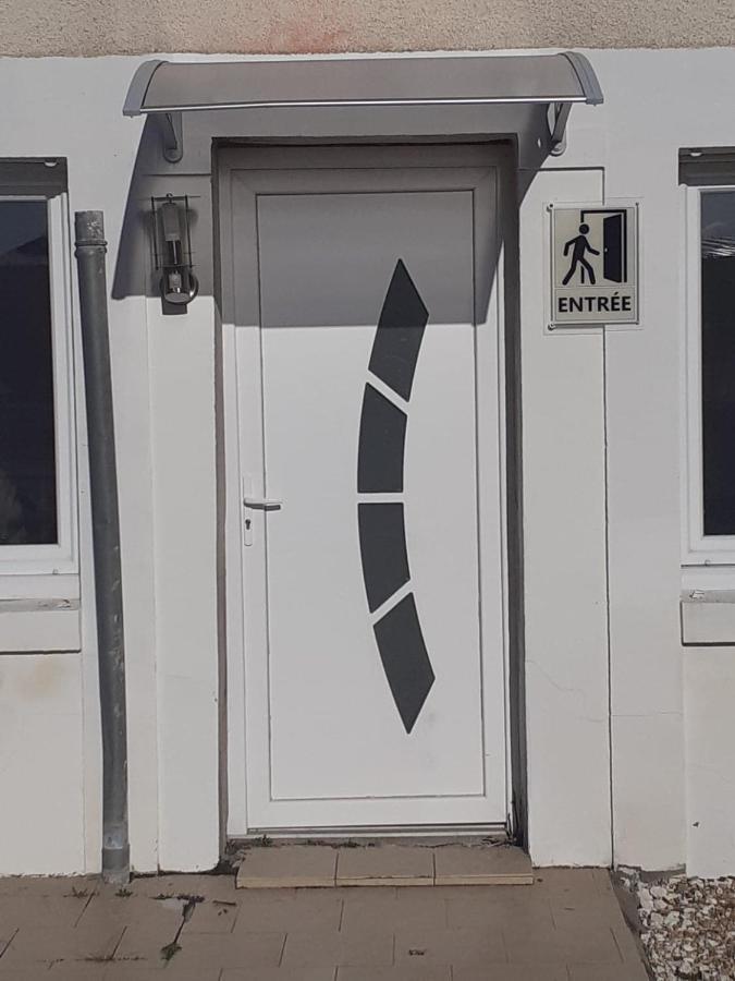05 - Tres Joli 3 Pieces Neuf 2 Chambres, Logement Tout Equipe Pour 1 A 4 Personnes Maximum, Vue Sur Jardin Avec Parking Privatif, Grand Fourgon Possible, Tout Le Linge De Maison Est Fourni Annesse-et-Beaulieu Kültér fotó