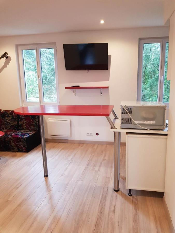 05 - Tres Joli 3 Pieces Neuf 2 Chambres, Logement Tout Equipe Pour 1 A 4 Personnes Maximum, Vue Sur Jardin Avec Parking Privatif, Grand Fourgon Possible, Tout Le Linge De Maison Est Fourni Annesse-et-Beaulieu Kültér fotó