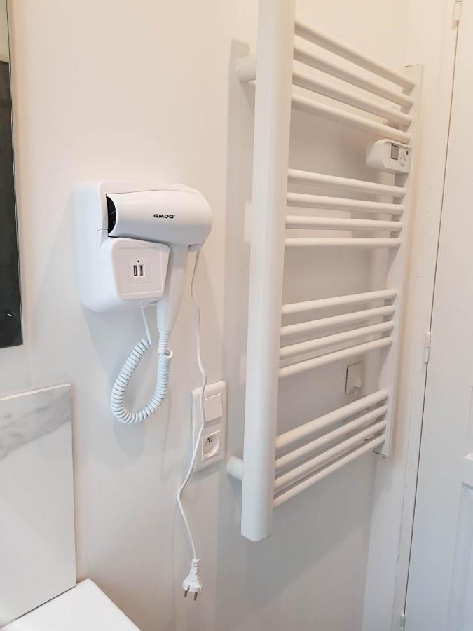 05 - Tres Joli 3 Pieces Neuf 2 Chambres, Logement Tout Equipe Pour 1 A 4 Personnes Maximum, Vue Sur Jardin Avec Parking Privatif, Grand Fourgon Possible, Tout Le Linge De Maison Est Fourni Annesse-et-Beaulieu Kültér fotó
